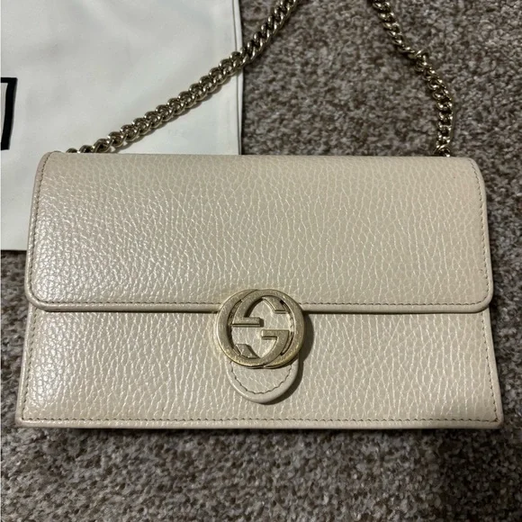 Authentic Gucci Interlocking G Chain Wallet - Picture 2 of 12